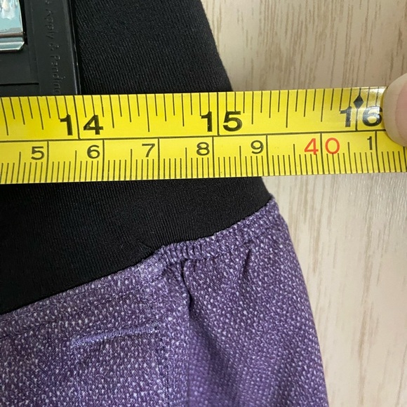 Lululemon T.H.E. Linerless Shorts 9in Inseam Purple Sz Large - Picture 10 of 12